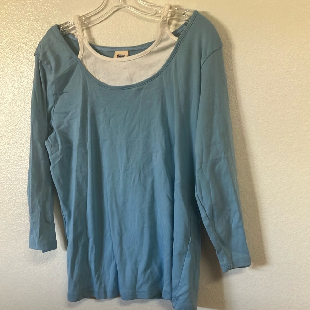 FINAL MARKDOWN Faded glory top 18w/20w